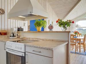 Holiday Home Matias - 150m from the sea by Interhome