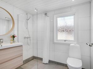 Holiday Home Sveina - 600m from the sea by Interhome