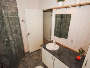 Holiday Home Evelina - 150m to the fjord by Interhome