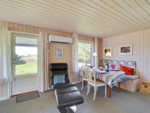 Holiday Home Josefiina - 450m to the fjord by Interhome