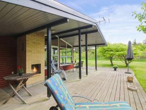 Holiday Home Leif - 550m from the sea by Interhome