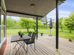 Holiday Home Leif - 550m from the sea by Interhome