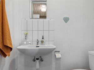 Holiday Home Justine - 600m from the sea by Interhome