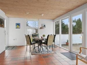 Holiday Home Justine - 600m from the sea by Interhome