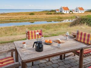 Holiday Home Yorrick - 50m to the fjord by Interhome