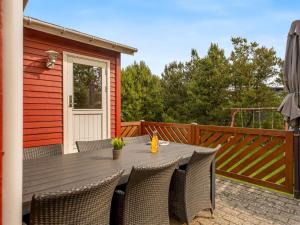 Holiday Home Yanne - 400m from the sea by Interhome