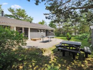 Holiday Home Sighbiorn - 950m from the sea by Interhome