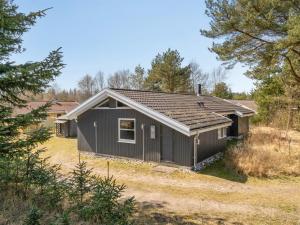 Holiday Home Sighbiorn - 950m from the sea by Interhome