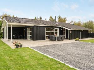 Holiday Home Frida - 700m from the sea by Interhome