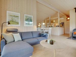 Holiday Home Frida - 700m from the sea by Interhome
