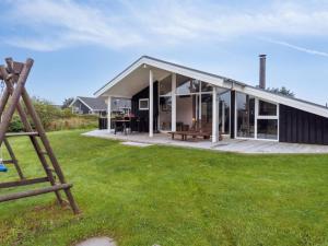 Holiday Home Herbiorn - 403m from the sea by Interhome