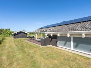 Holiday Home Serine - 800m from the sea by Interhome