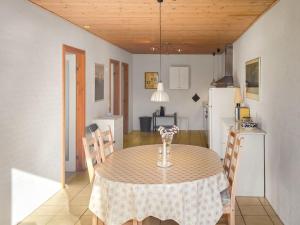 Apartment Elef - 2-0km from the sea by Interhome