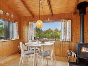 Holiday Home Asmo - 350m from the sea by Interhome