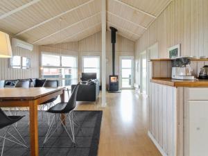 Holiday Home Mette - 98m from the sea by Interhome