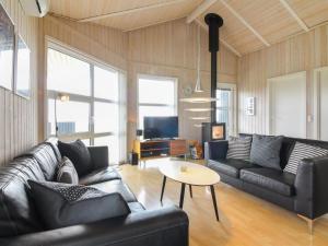 Holiday Home Mette - 98m from the sea by Interhome