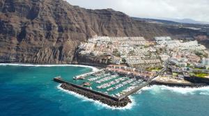 Fabulous Ocean & Cliff View