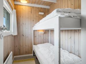 Holiday Home Venja - 200m from the sea by Interhome