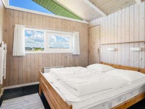 Holiday Home Venja - 200m from the sea by Interhome