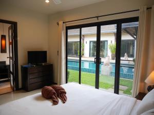 3bdr Pool villa Naiharn KOK by Capital Pro