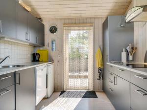 Holiday Home Marjanna - 350m from the sea by Interhome
