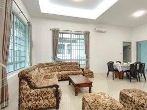 Sibu T3 Homestay- 5 Bedrooms