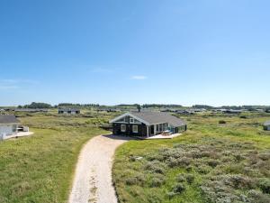Holiday Home Hermund - 110m from the sea by Interhome