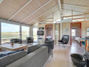 Holiday Home Hermund - 110m from the sea by Interhome