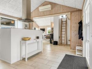 Holiday Home Alfuin - 500m from the sea by Interhome