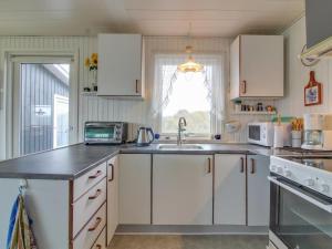 Holiday Home Edvin - 400m from the sea by Interhome