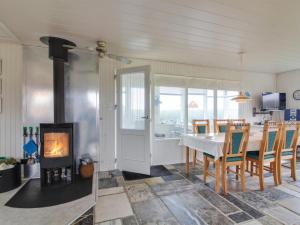 Holiday Home Edvin - 400m from the sea by Interhome