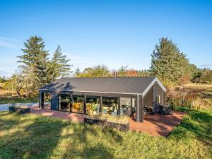 Holiday Home Remko - 1-5km from the sea by Interhome