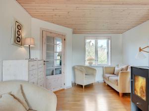 Holiday Home Etta - 500m from the sea by Interhome