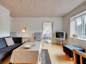 Holiday Home Etta - 500m from the sea by Interhome