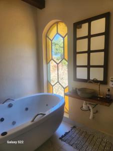 Antonietta Hospedagem e Eventos - Conforto em pleno mar de morros de Cunha