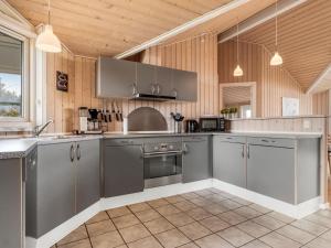 Holiday Home Dory - 1-0km from the sea by Interhome