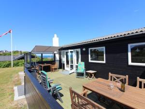 Holiday Home Ellynor - 200m from the sea by Interhome