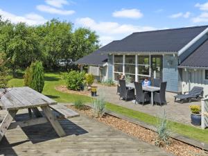 Holiday Home Mathias - 625m from the sea by Interhome