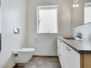 Holiday Home Swarthofthi - 1-5km from the sea by Interhome