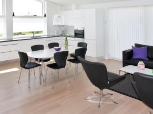 Holiday Home Ugot - 750m from the sea by Interhome