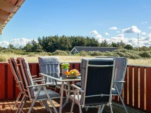 Holiday Home Bertie - 700m from the sea by Interhome