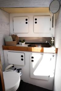 The Classic Sailboat Retreat