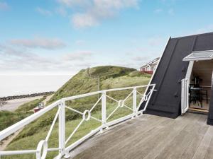 Holiday Home Hillegonde - 84m from the sea by Interhome