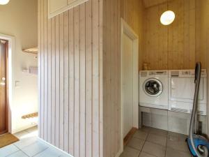 Holiday Home Emma - 976m from the sea by Interhome