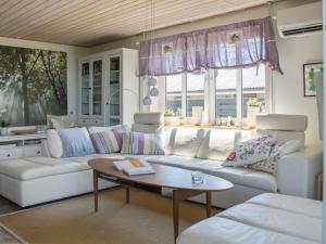 Holiday Home Brun - 60m from the sea by Interhome