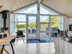 Holiday Home Tishon - 100m from the sea by Interhome