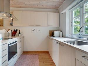 Holiday Home Hildegunn - 200m from the sea by Interhome