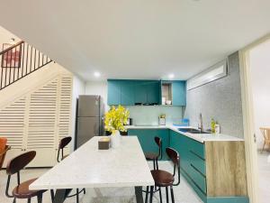 Private house with 2 bedrooms - small garden AT