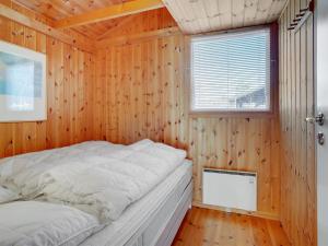 Holiday Home Valda - 800m from the sea by Interhome