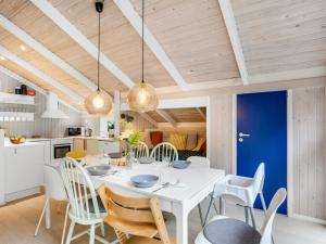 Holiday Home Lovis - 600m from the sea by Interhome